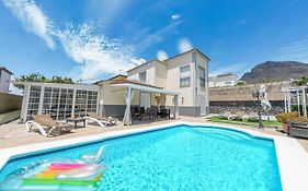 Cozy Villa In Madronal De Fanabe With Large Private Pool